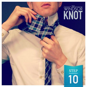 COM14SM_WindsorKnot_Step10