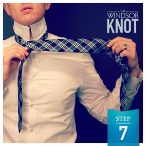 COM14SM_WindsorKnot_Step7